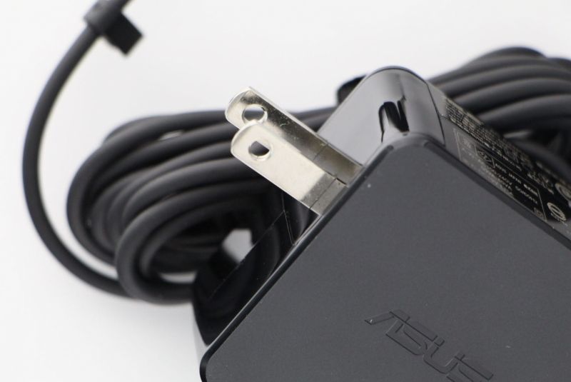 Chargeur US 33W Asus