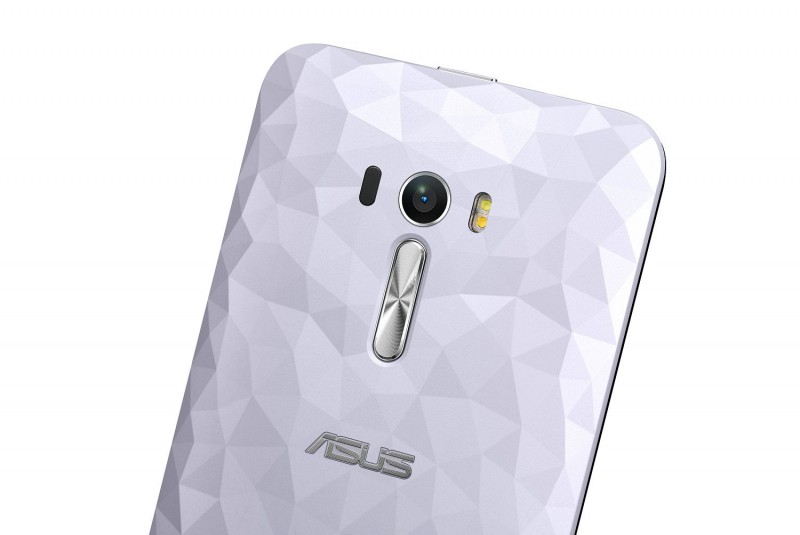 Coque arrière blanche Illusion Polygone ZenFone Selfie