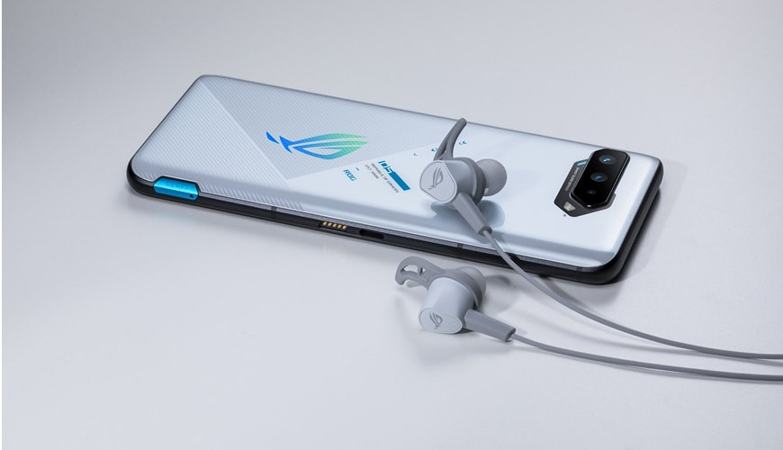 Cetra Core headphones