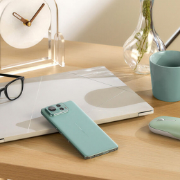 ZenFone 12